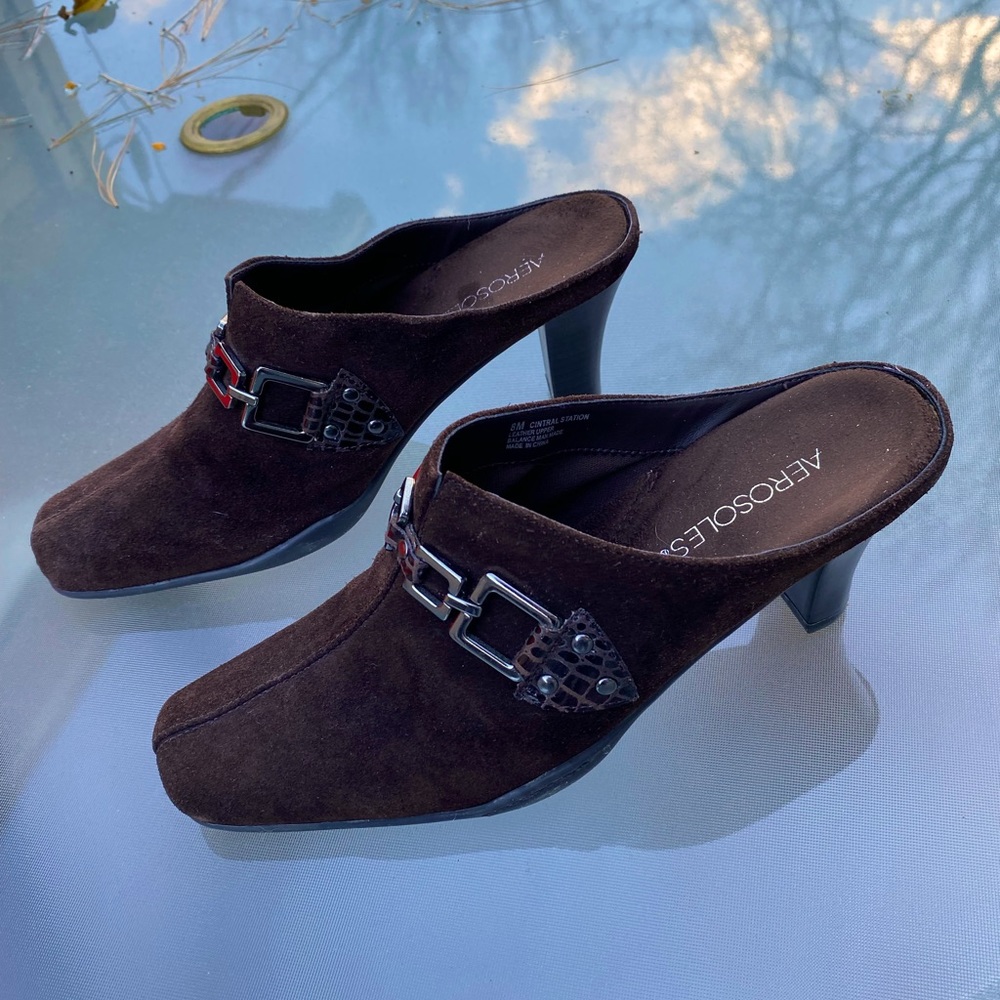Aerosoles brown suede Cintral Station